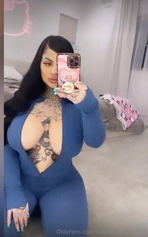 Original 910 px/ 1454 px