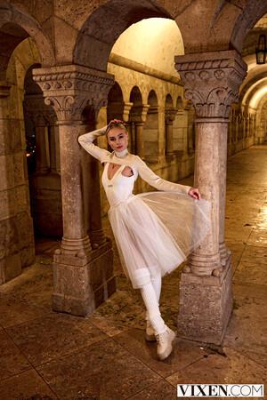 Original 2000 px/ 2999 px