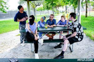 Original 1617 px/ 1080 px