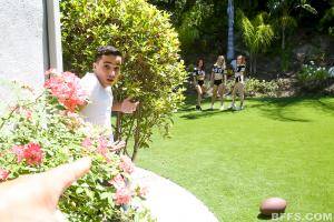 Original 900 px/ 600 px