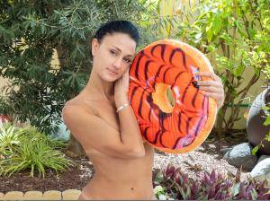 Original 4324 px/ 3243 px