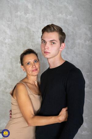 Original 1706 px/ 2560 px