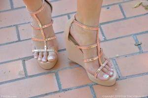 Original 1600 px/ 1064 px