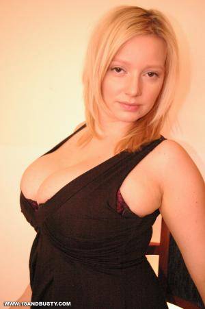 Original 1000 px/ 1504 px