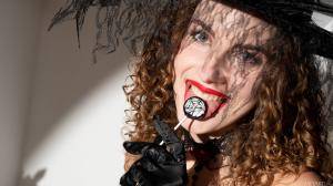 Original 6000 px/ 3373 px