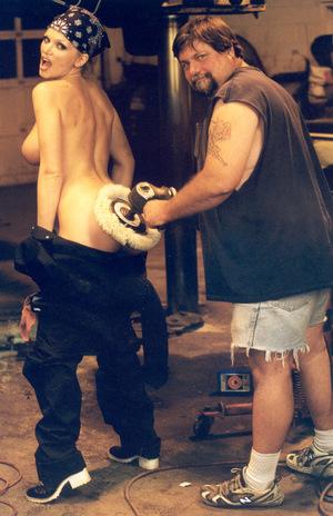 Original 647 px/ 1000 px