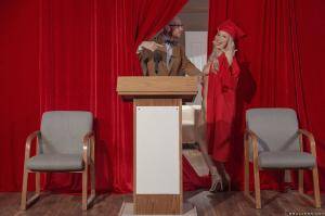 Original 2495 px/ 1663 px