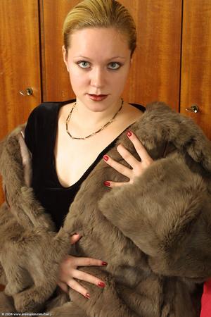 Original 682 px/ 1024 px