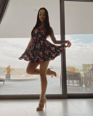 Original 1932 px/ 2415 px