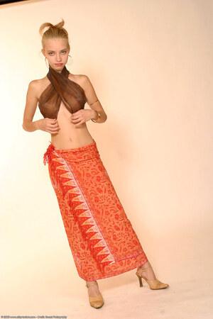 Original 1023 px/ 1536 px