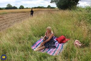 Original 2560 px/ 1706 px