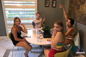 Original 3000 px/ 2000 px