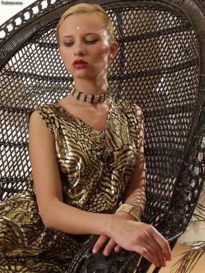 Original 730 px/ 973 px