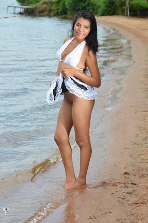 Original 2000 px/ 3005 px