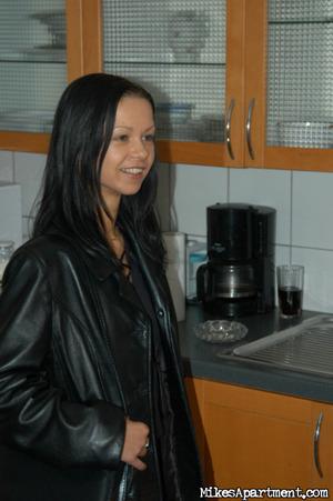 Original 426 px/ 640 px