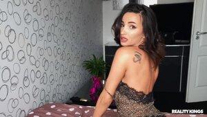 Original 3265 px/ 1837 px