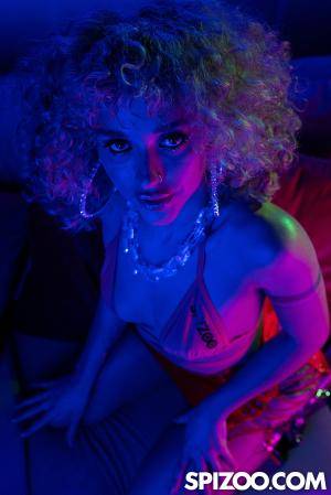 Original 1467 px/ 2200 px