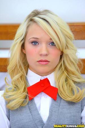 Original 2560 px/ 3840 px