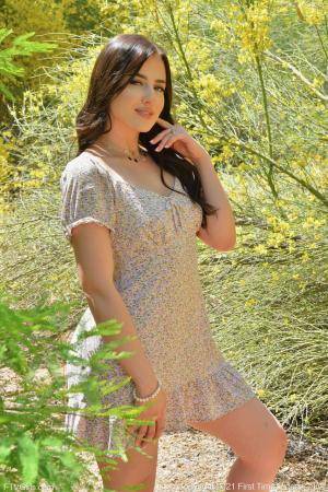 Original 852 px/ 1280 px