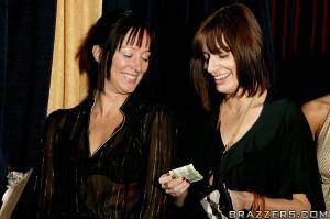 Original 900 px/ 599 px