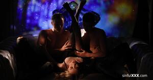 Original 4096 px/ 2160 px