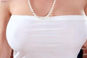 Original 1279 px/ 853 px