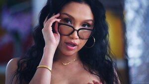 Original 1920 px/ 1080 px