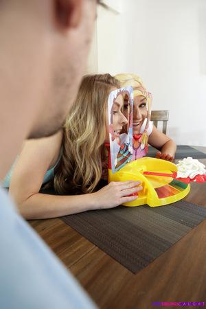 Original 3840 px/ 5760 px