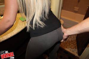 Original 3840 px/ 2558 px