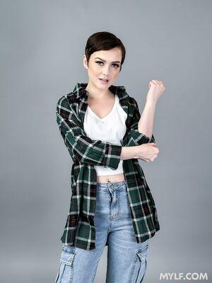 #Mylf - Bunny Madison, Charlotte Sins, Jade Valentine - The House Bunny Part 3 The Tightest Bond