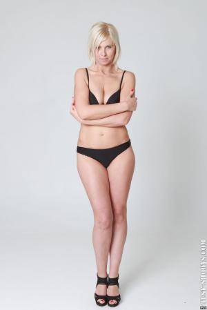 Original 854 px/ 1280 px