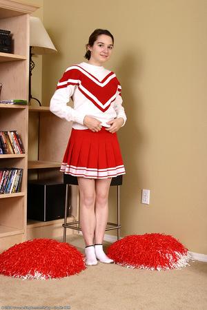 Original 682 px/ 1024 px