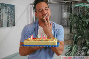 Original 2500 px/ 1667 px