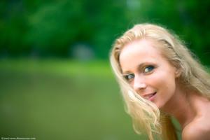 Original 1647 px/ 1098 px