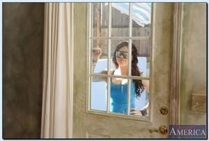 Original 850 px/ 572 px