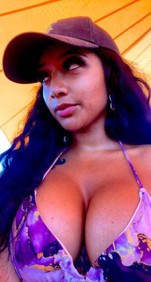 Original 1100 px/ 2048 px