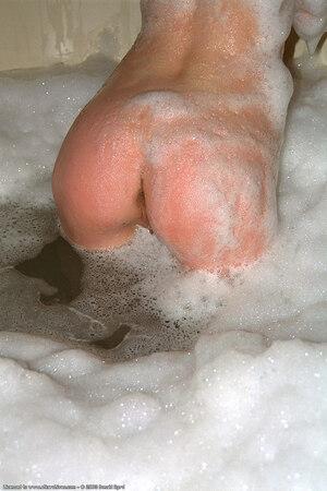 Original 682 px/ 1024 px