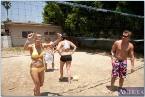 Original 850 px/ 571 px