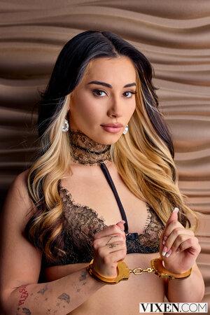 Original 2000 px/ 2998 px