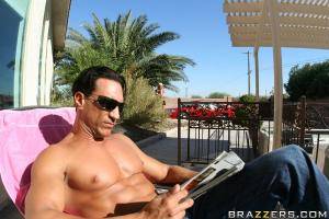 Original 900 px/ 600 px