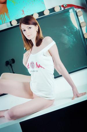 Original 2000 px/ 3011 px