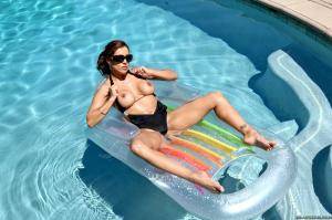 Original 2495 px/ 1663 px