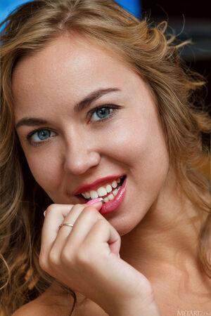 Original 3200 px/ 4800 px