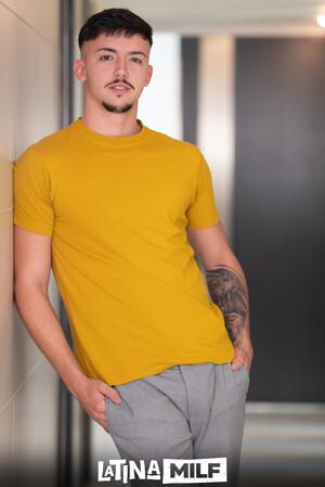 Original 2565 px/ 3840 px