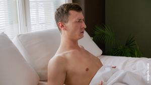 Original 7680 px/ 4320 px