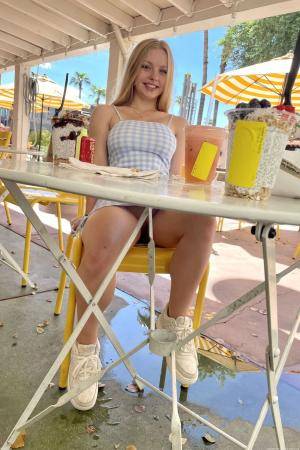 Original 852 px/ 1280 px