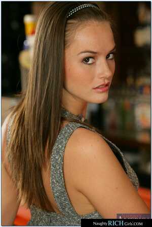 Original 1670 px/ 2489 px