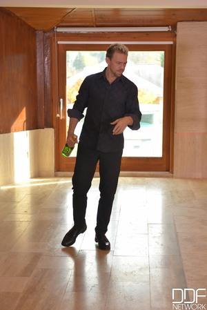 Original 2670 px/ 4000 px