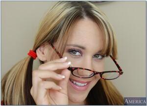 Original 1000 px/ 721 px