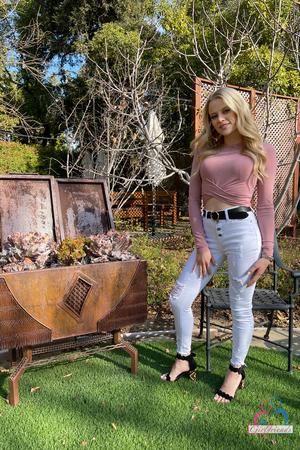 Original 2000 px/ 3000 px